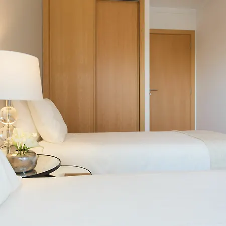 Your Parque Nacoes * Lisbona